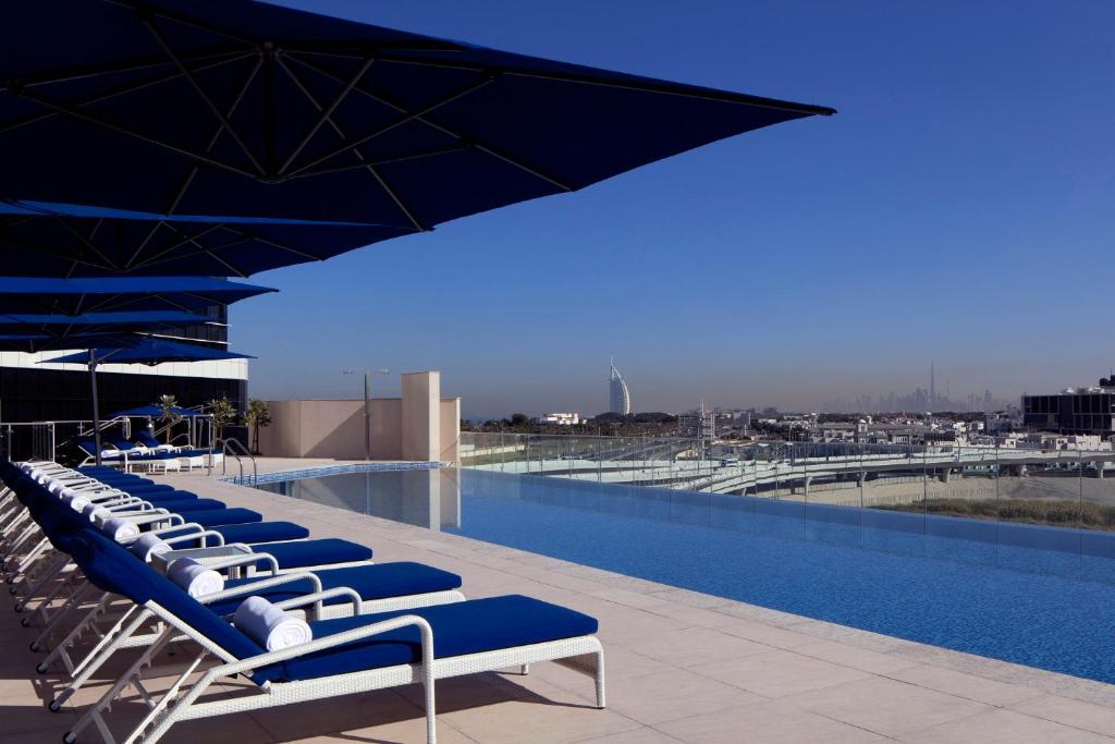 Avani Plus Palm View Dubai Hotel & Suites Dubai 02