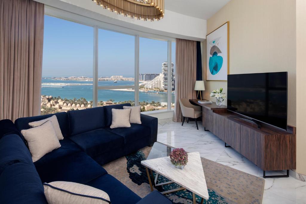Avani Plus Palm View Dubai Hotel & Suites Dubai 04
