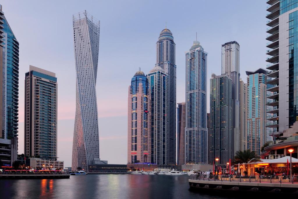 Dubai Marriott Harbour Hotel And Suites Dubai 02