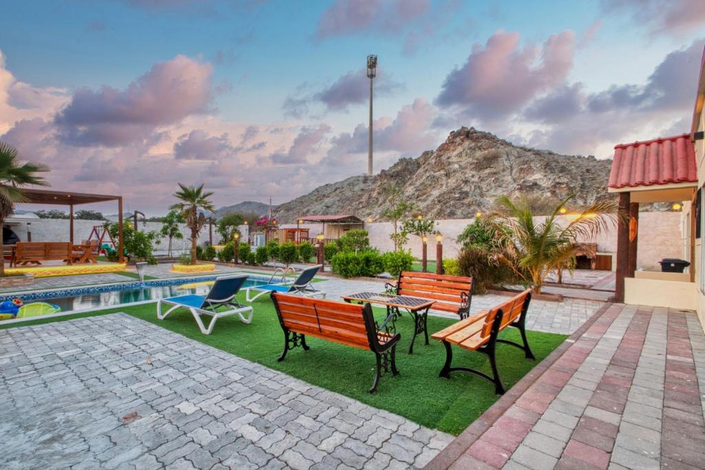 Fujairah Farmstay Mountain view Pool BBQ Kids area Fujairah 04