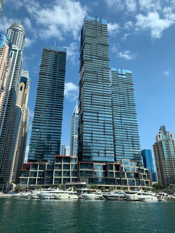 Jumeirah Living Marina Gate Dubai 02