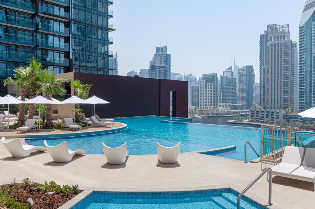 Jumeirah Living Marina Gate Dubai 03