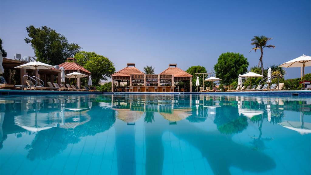 Umm Al Quwain Beach Hotel Umm Al Quwain 04