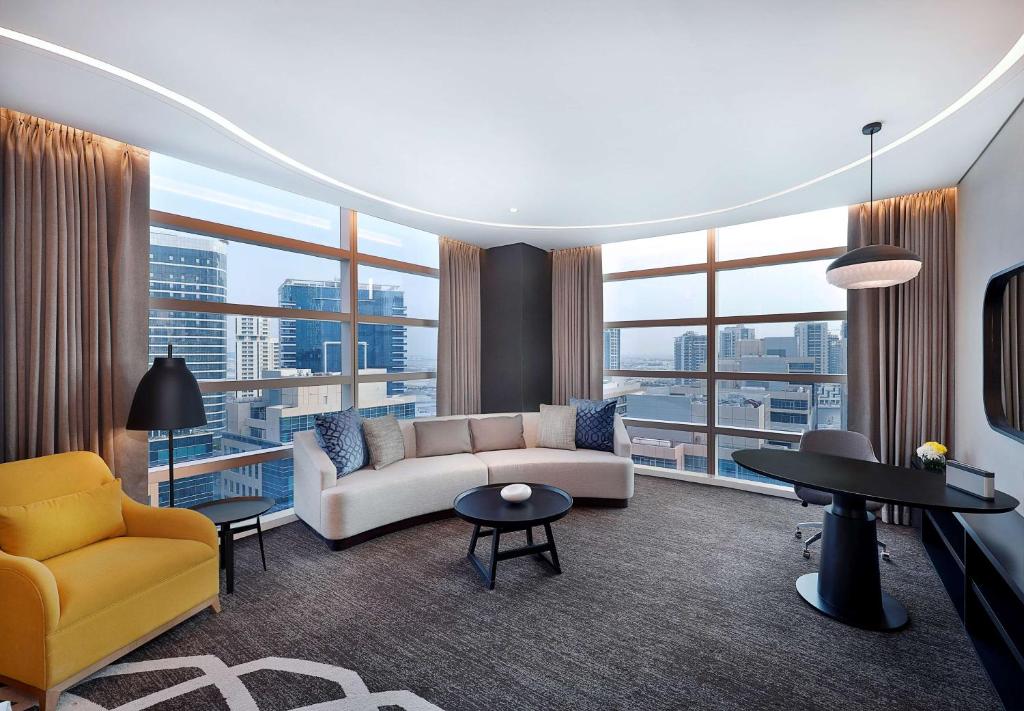 DoubleTree by Hilton Dubai - Business Bay Dubai 02