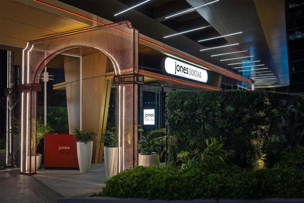 Embassy Suites By Hilton Dubai Business Bay Dubai 04