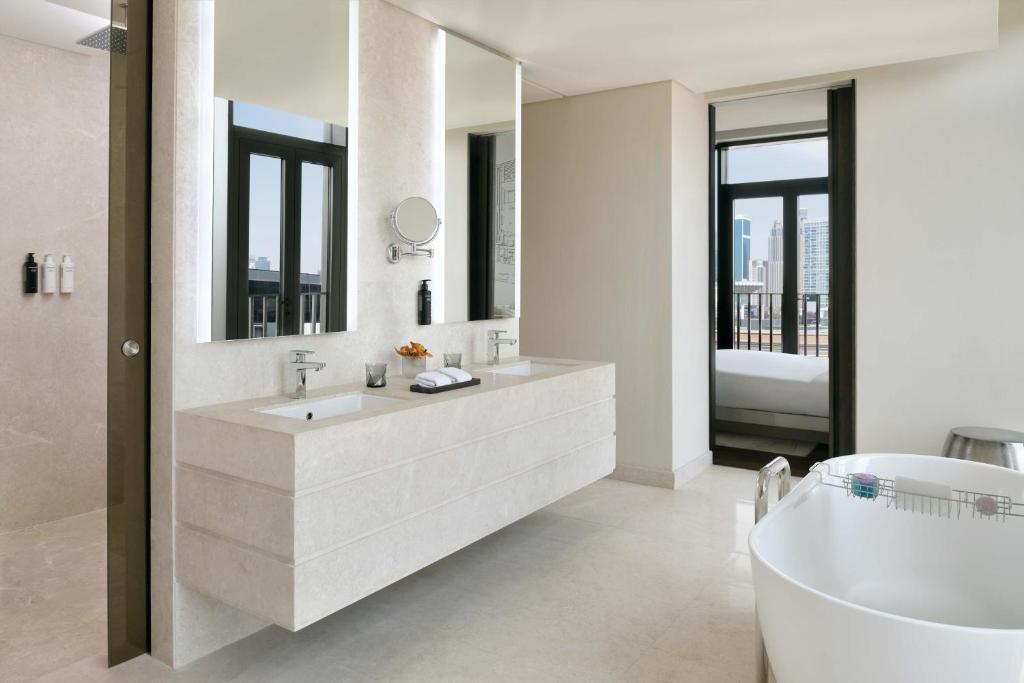 La Ville Hotel & Suites CITY WALK Dubai, Autograph Collection Dubai 03