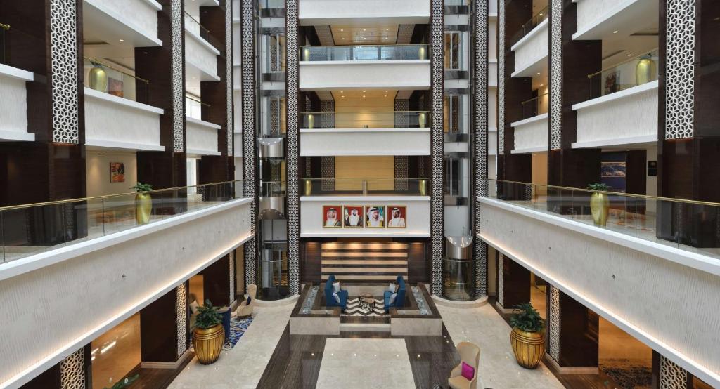 Radisson Blu Hotel, Ajman Ajman 04
