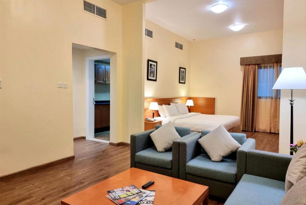 Ramada Hotel & Suites by Wyndham Ajman Ajman 02