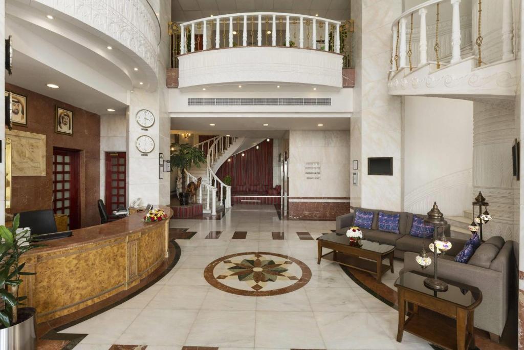 Ramada by Wyndham Beach Hotel Ajman Ajman 04