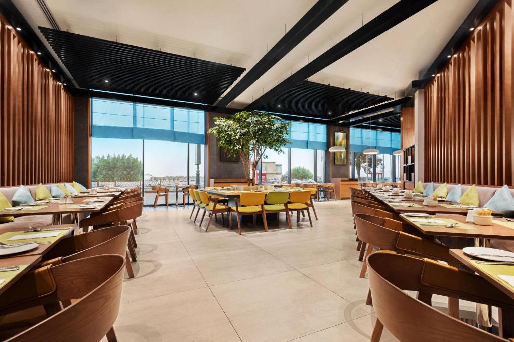 Wyndham Garden Ajman Corniche Ajman 02