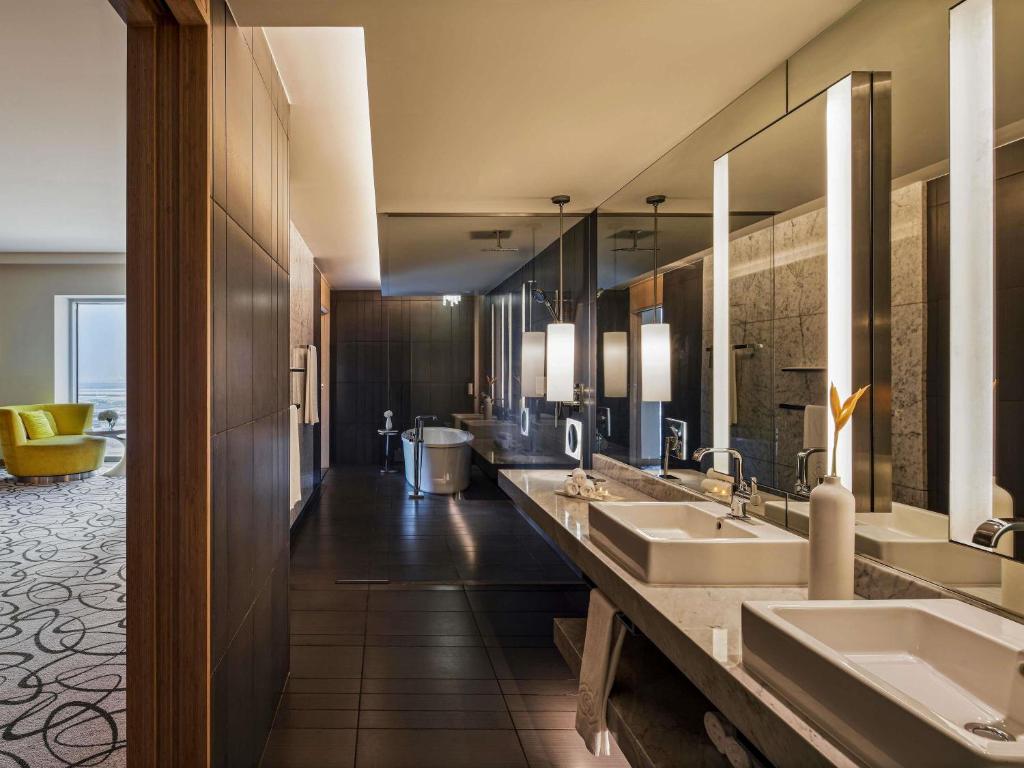 Sofitel Dubai Downtown Dubai 03
