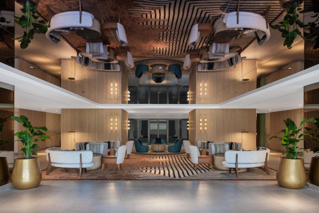 Delta Hotels by Marriott Dubai Investment Park Dubai 02